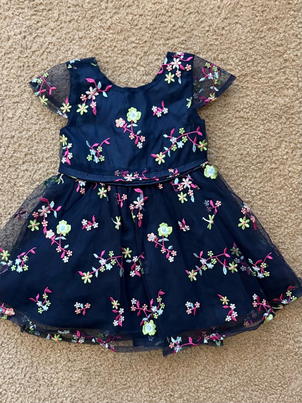 Special
Edittion Girls Navy Floral Embroidered Party Dress new tag off